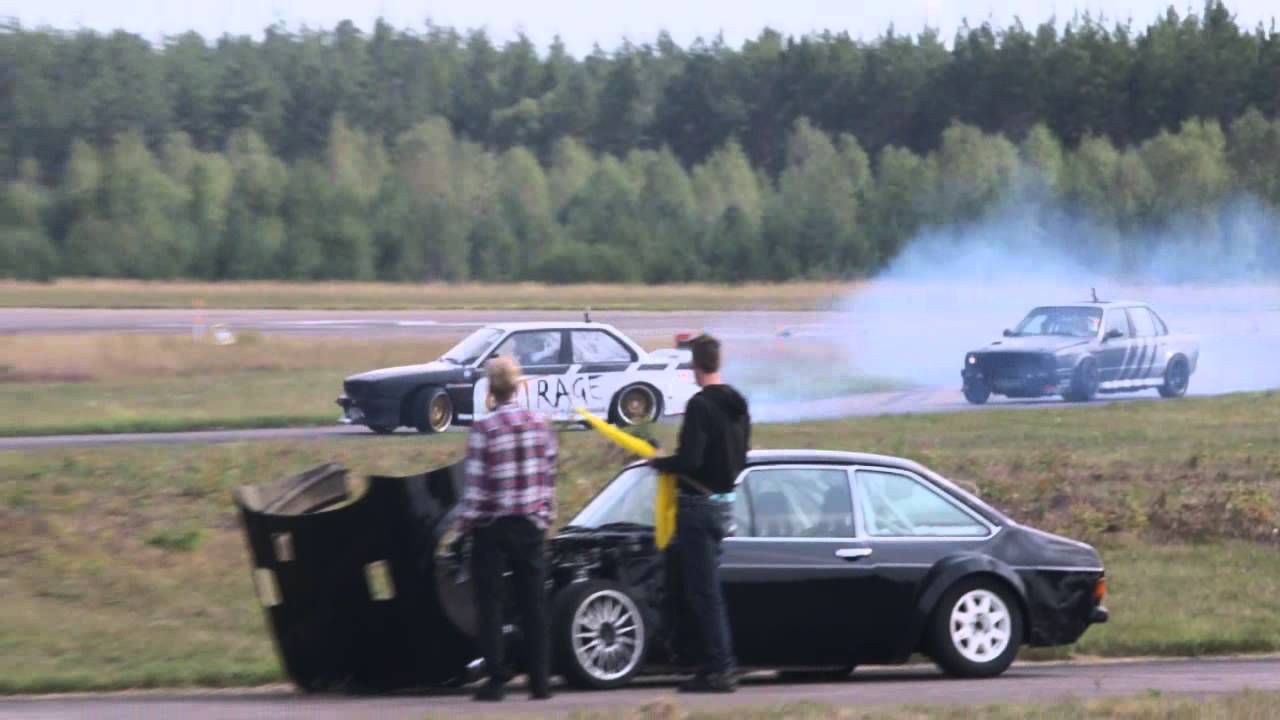Outrage Driftteam bmw e30 v8 supercharger Raw drifting driftdays 2014 hultsfred drifttrack