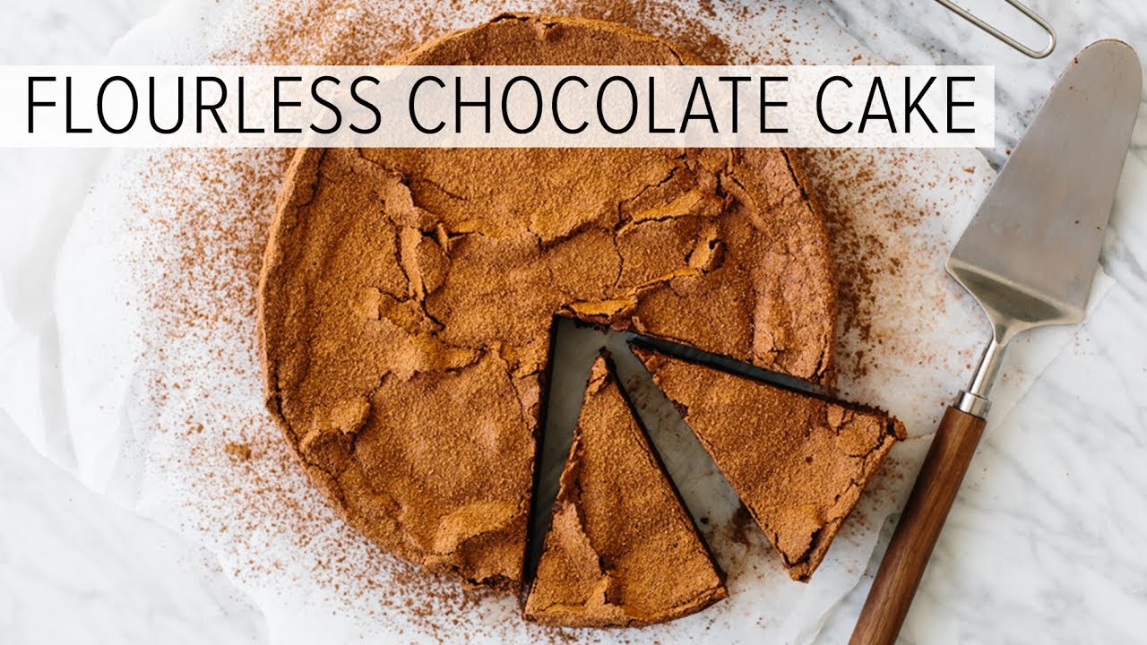 FLOURLESS CHOCOLATE CAKE | easy, gluten-free, paleo and keto friendly