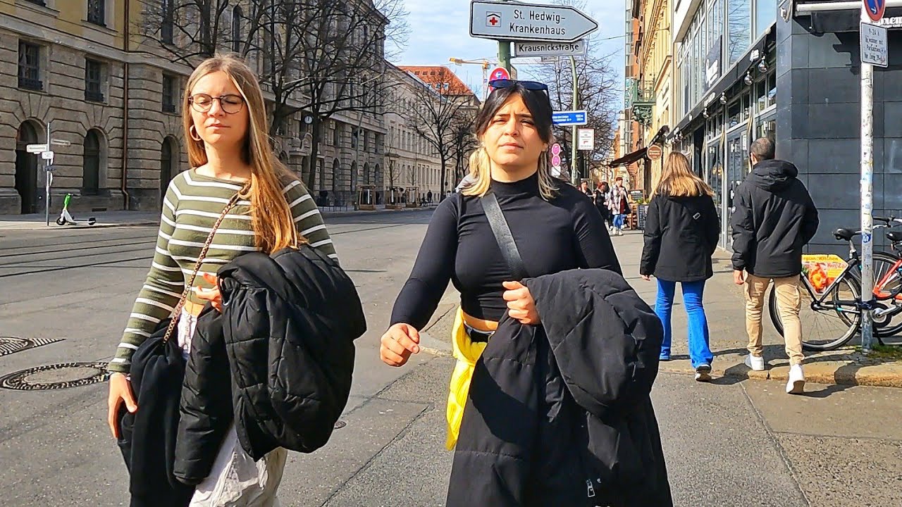 How is BERLIN TODAY? Walk in Berlin from Alexander Platz Hackescher Markt.
