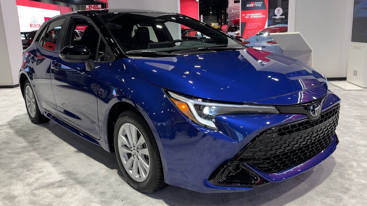 NEW TOYOTA COROLLA Hatchback SE (2023) - FIRST LOOK & visual REVIEW (US spec)