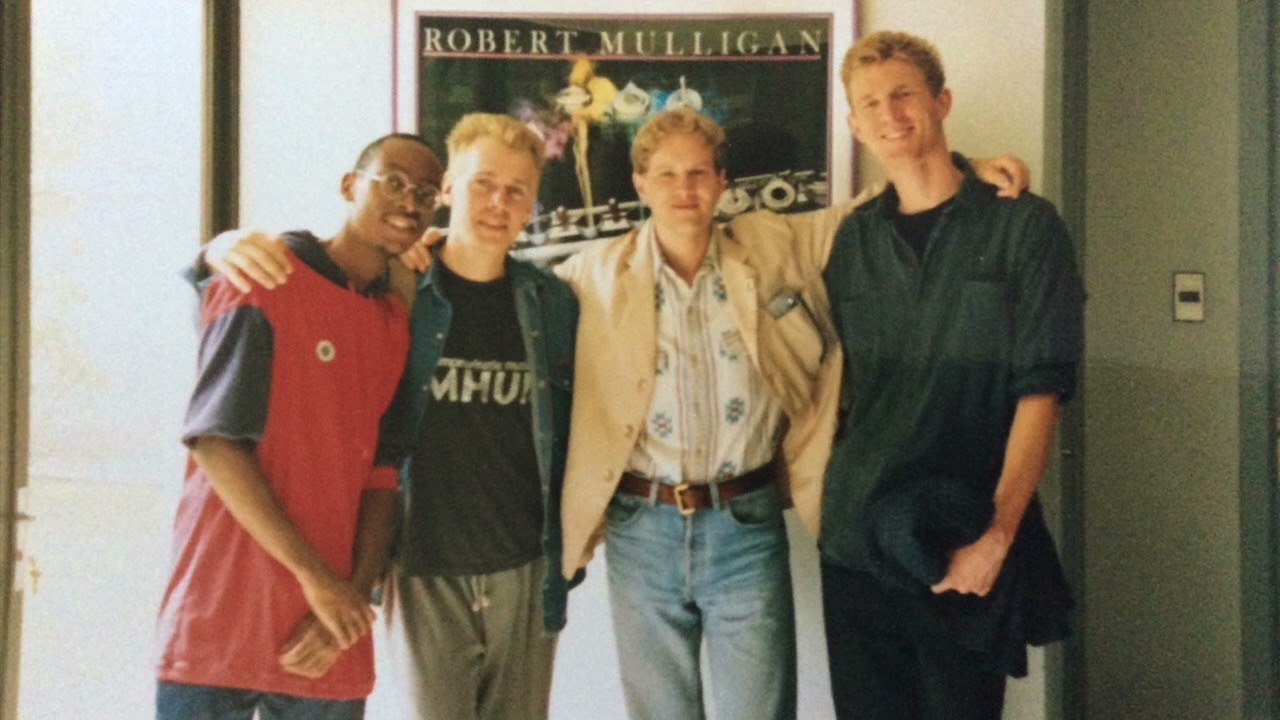 Django Bates' Human Chain - Three Architects Called Gabrielle