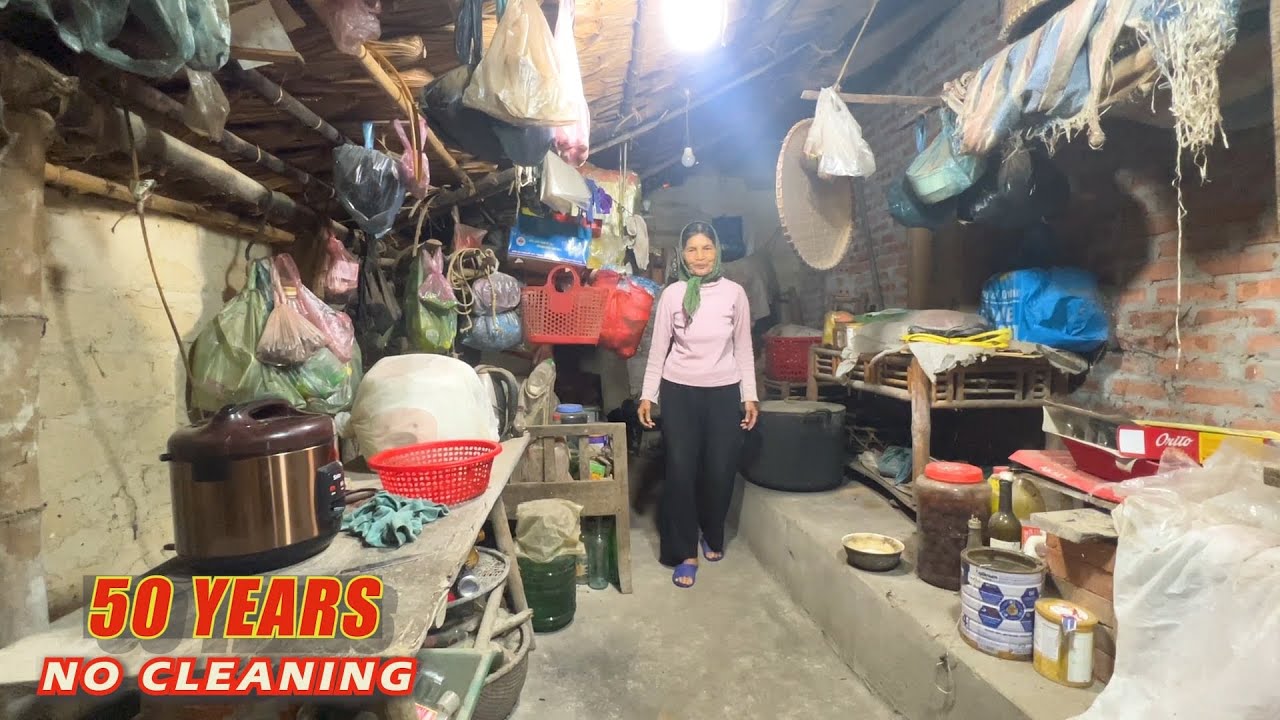 SHOCKING, The Room Had not Been Cleaned for 50 Years and The Strange Story Behind it.