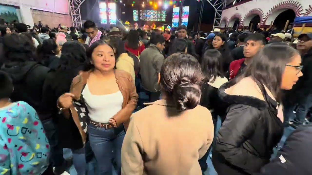 La mera ley baile en Santa Cruz itundujia 