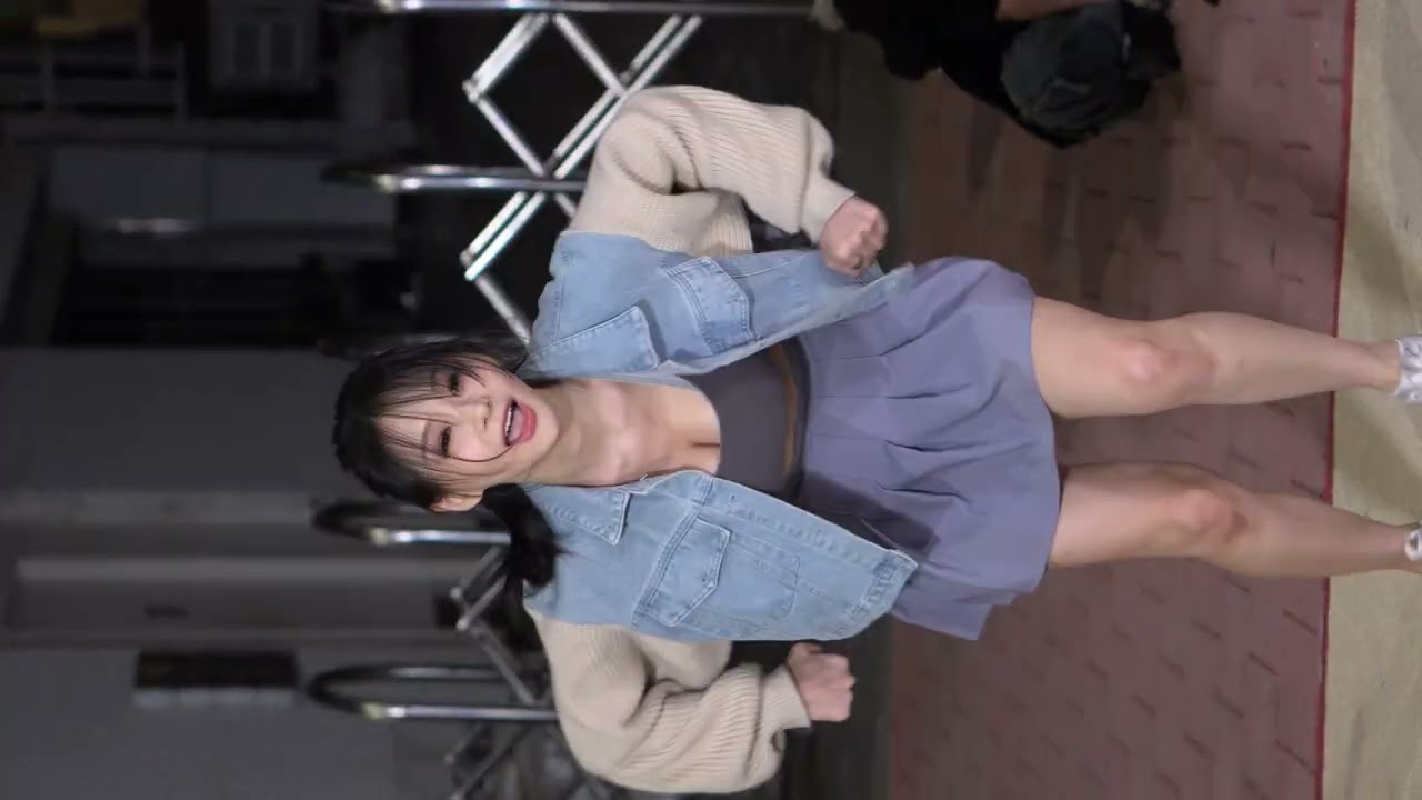 241025 댄스팀 시즌(season) ★얀(Yan) 15- Ditto [4k] @홍대버스킹 직캠 shinlim