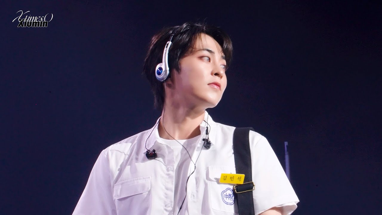 'X Times ( )' in #MANILA #MACAU #TAIPEI Behind l 시우민 (XIUMIN)