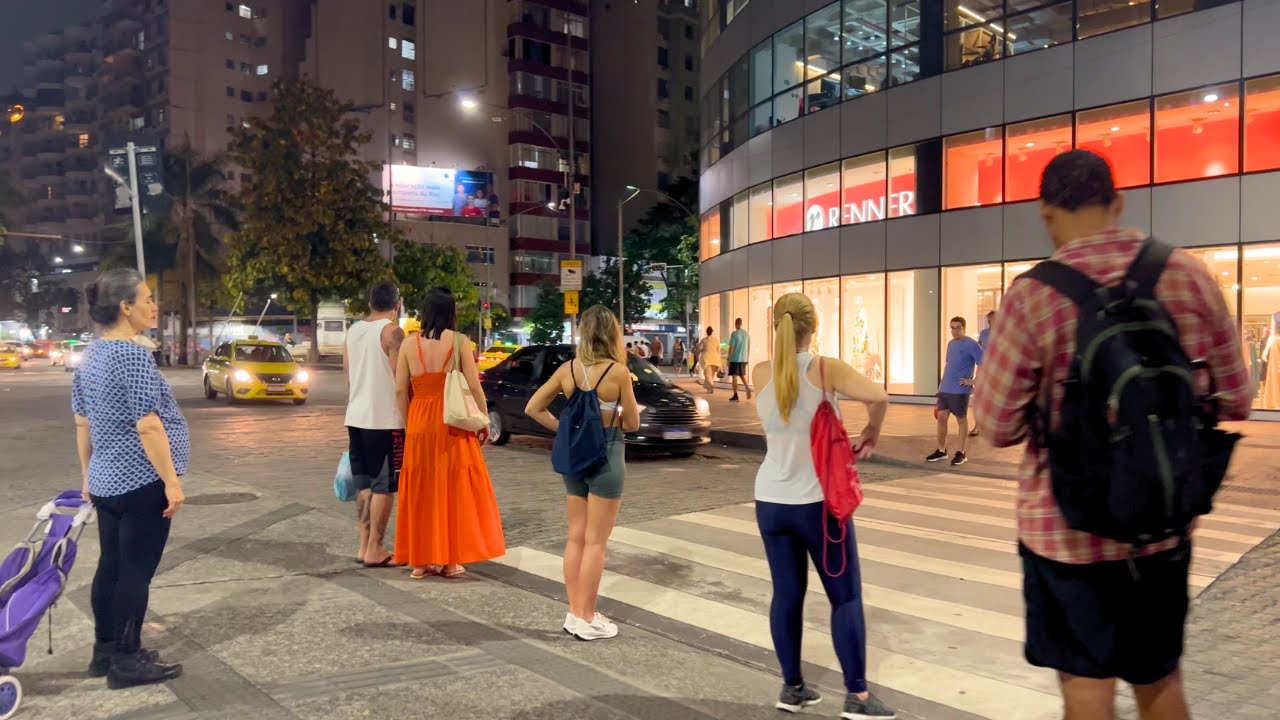 Rio de Janeiro at Night: Tuesday Walking Through the City