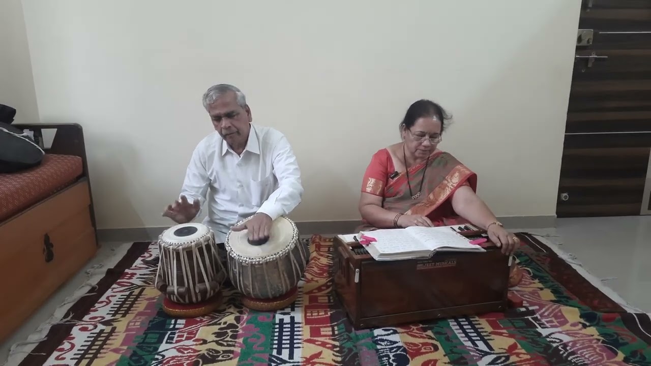 शेगावीच्या गजानना रे  - संवादिनी व गायन  प्रतिमा सावले .तबला व संगीत  श्रीधर घाणेकर .