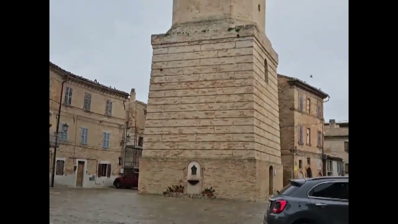Cosa vedere nelle Marche  Petritoli 4 esp.        #borghi  #oratiportoio #marche