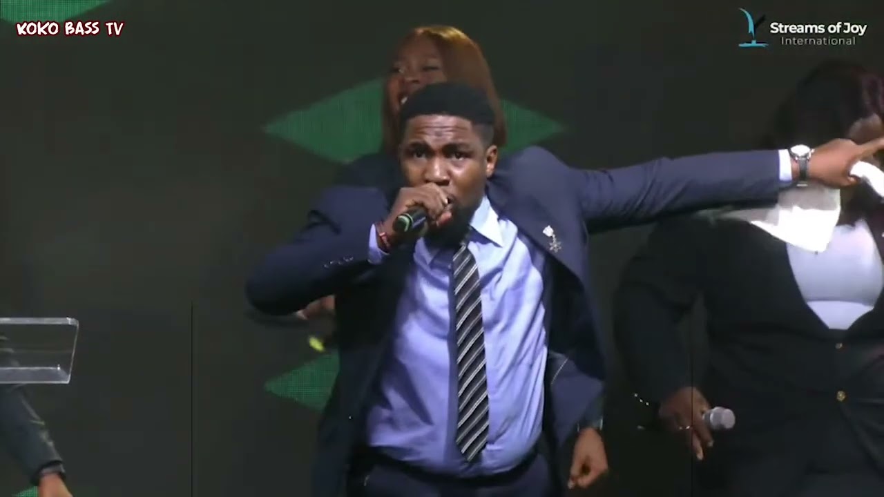 THE HOTTEST SOUKOUS MAKOSSA PRAISE IN THE WORLD @PastorJerryEze KOKO BASS
