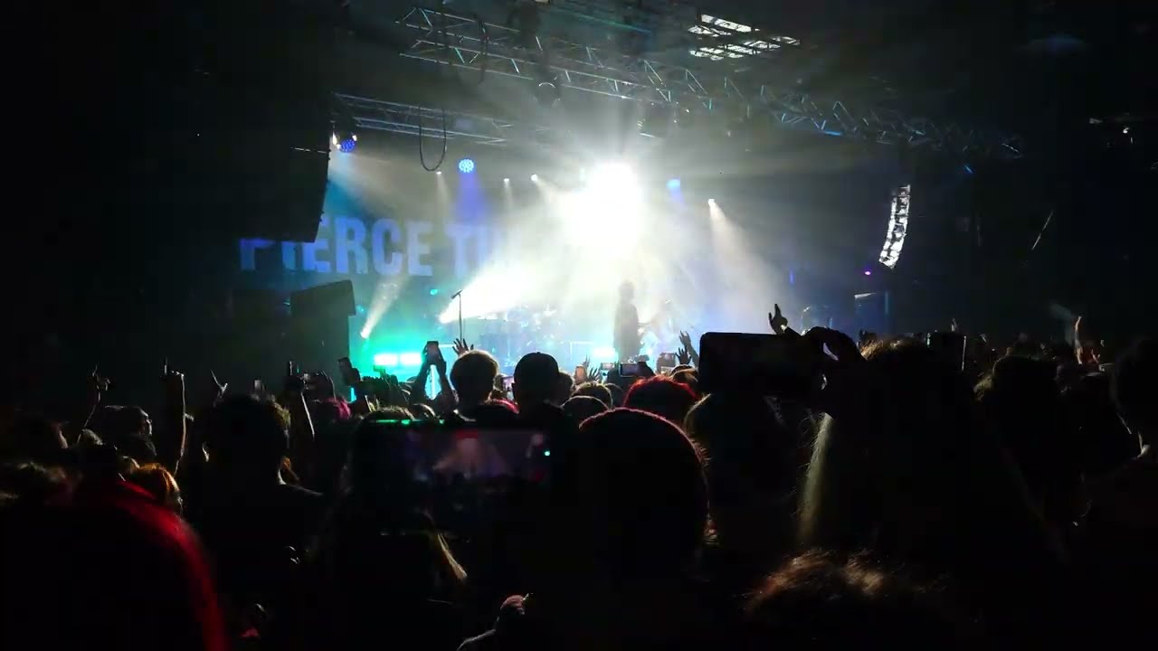 Emergency Contact - Pierce The Veil (Manchester Academy 08/12/22)