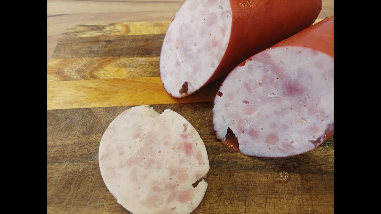 Соковита рублена домашня ковбаса з курки. Смачна та корисна ковбаса.