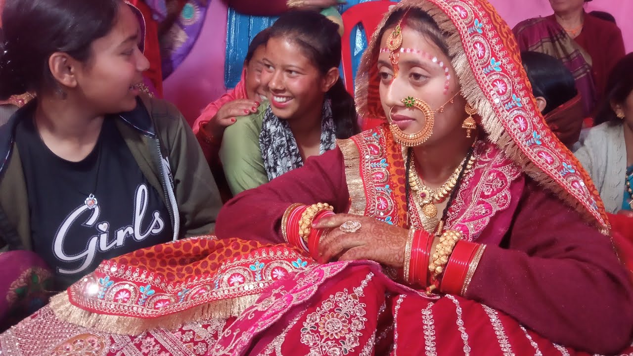 दुल्हन का ससुराल में गृह प्रवेश कुछ इस तरह से हुआ