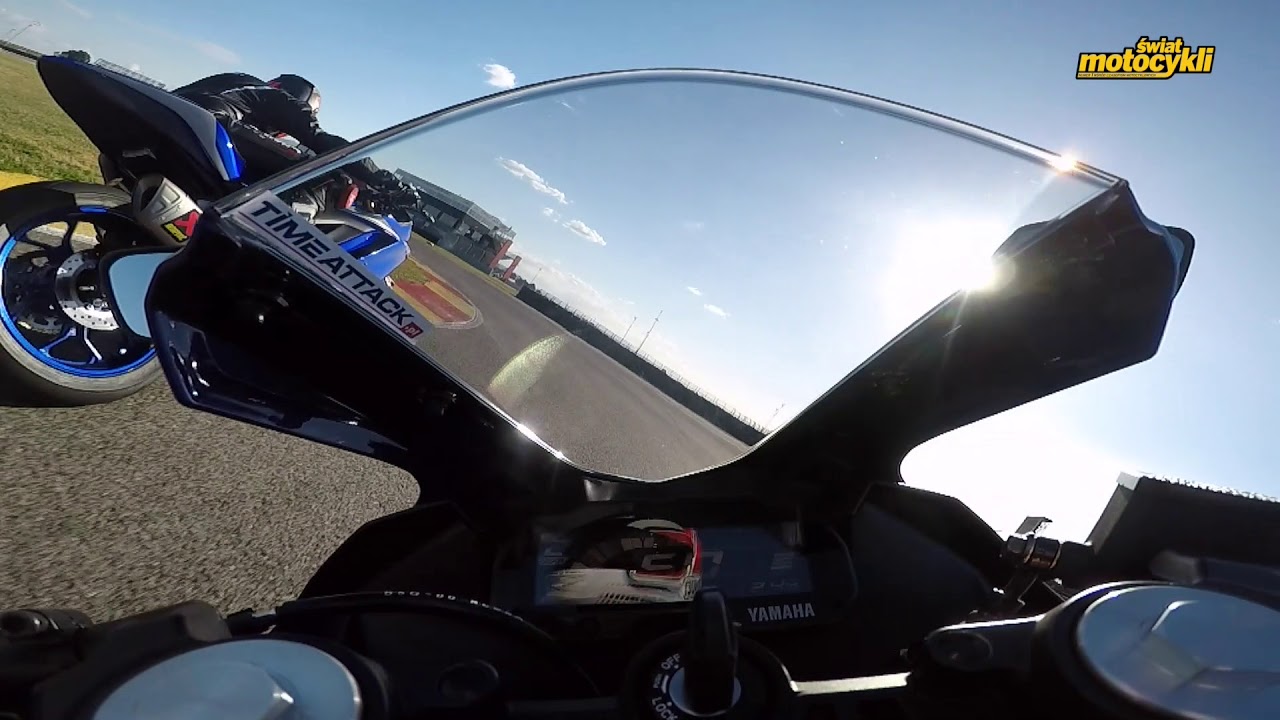 Yamaha YZF-R125 2019 vs YZF-R3 GYTR - who wins?