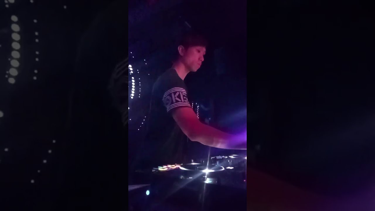 Christopher Corinthian live set