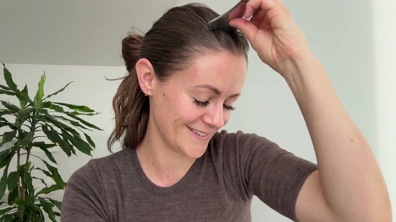 REN LYKKE gua sha guide