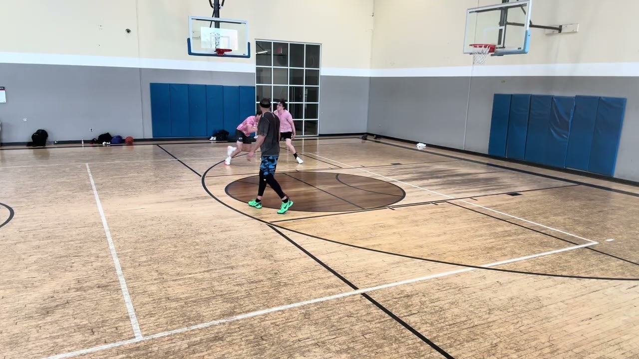 1v1 KING OF THE COURT 6’7 6’5 6’3