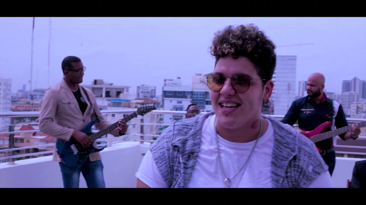 ELIDE MANCINELLI - SOLO PIENSO EN TI  - official Video                      (THE CHILD FILMS)