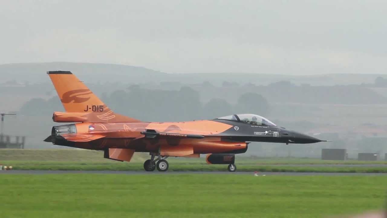 Leuchars Airshow 2011 - Netherlands Air Force F-16