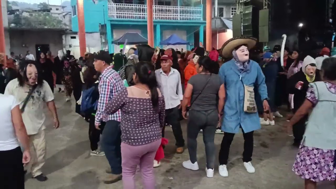 Carnaval de Juntas Chicas Huehuetla Hidalgo 2025. Grupo La Potencia Musical.Viernes 28/ Marzo / 2025