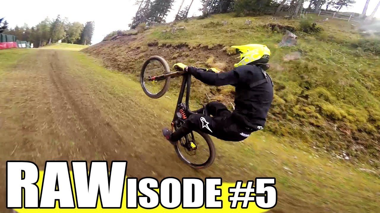 Rawisode 5: Getting loose on the big bike