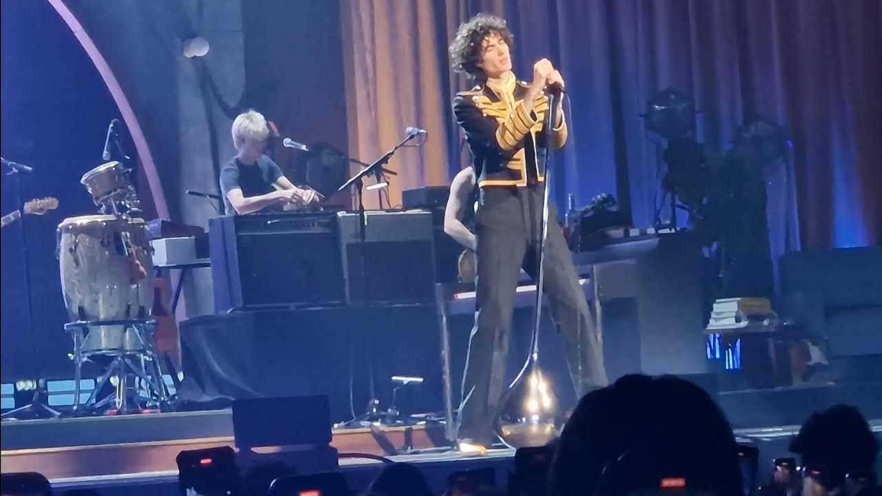 Back To Friends - SOMBR live Amsterdam @AFAS Live 2/3/2026