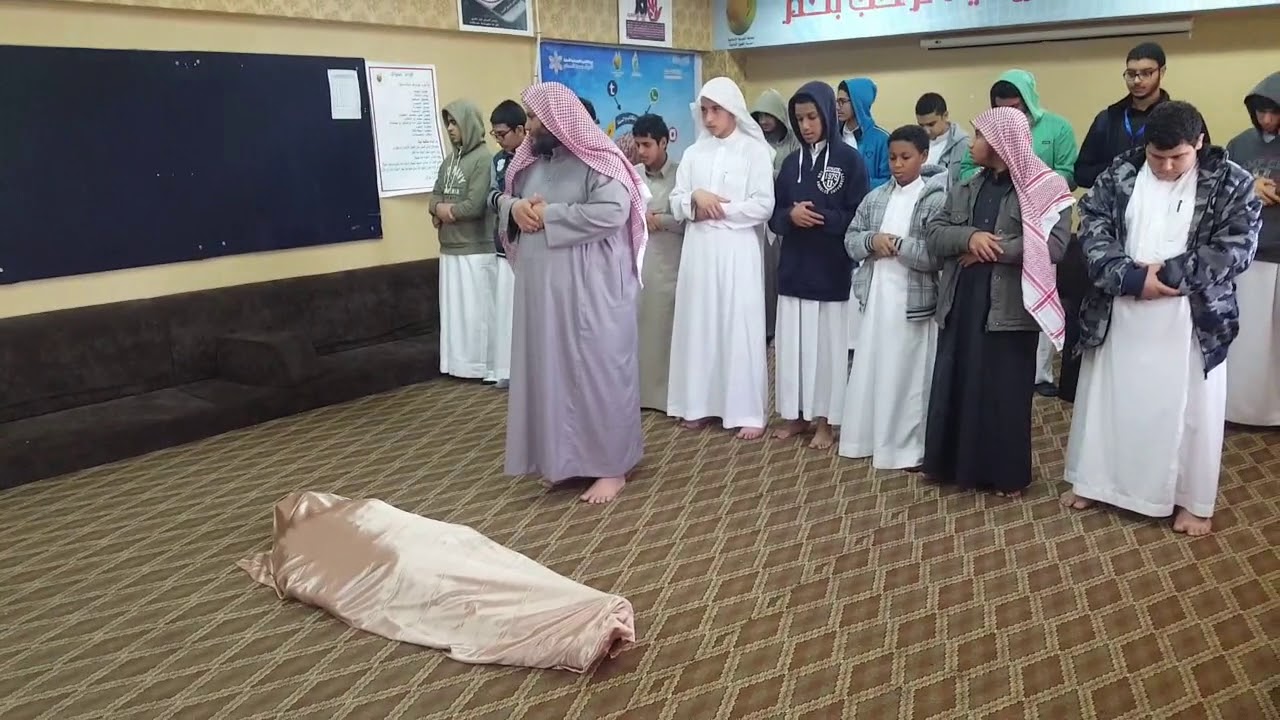 العرض الختامي لبرامج التوعية الإسلامية بمدرسة الخليج الثانوية