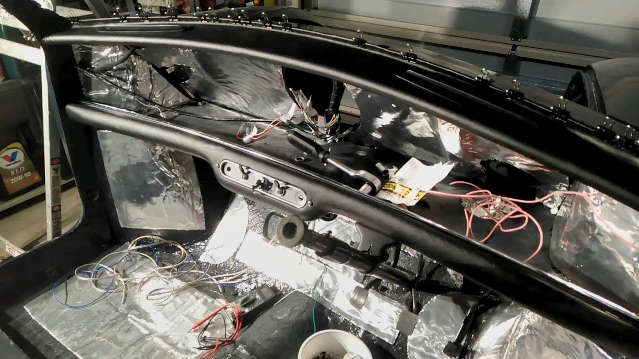 Morris Mini Cooper S - Dash rails EP017