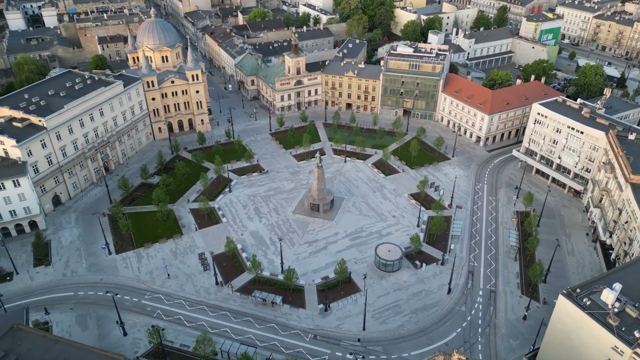 Wyremontowany Plac Wolności w mieście Łodzi.W wiosennej odsłonie01.05.2024. #drone #dron #kochamlodz