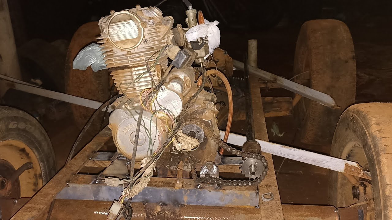 Comecei a fazer o sistema de tração do Trator com Caixa de Marchas de Fusca e motor de moto