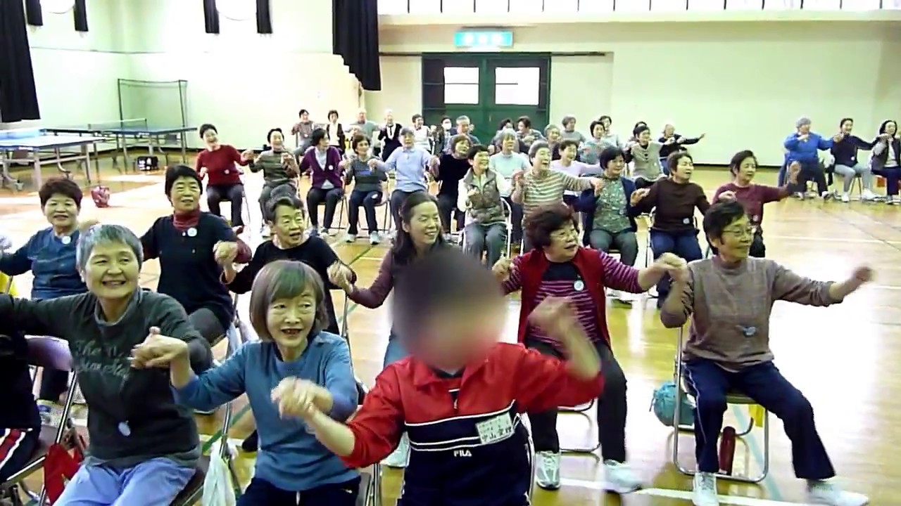 高齢者体操チェアーリズム　グループエクササイズ