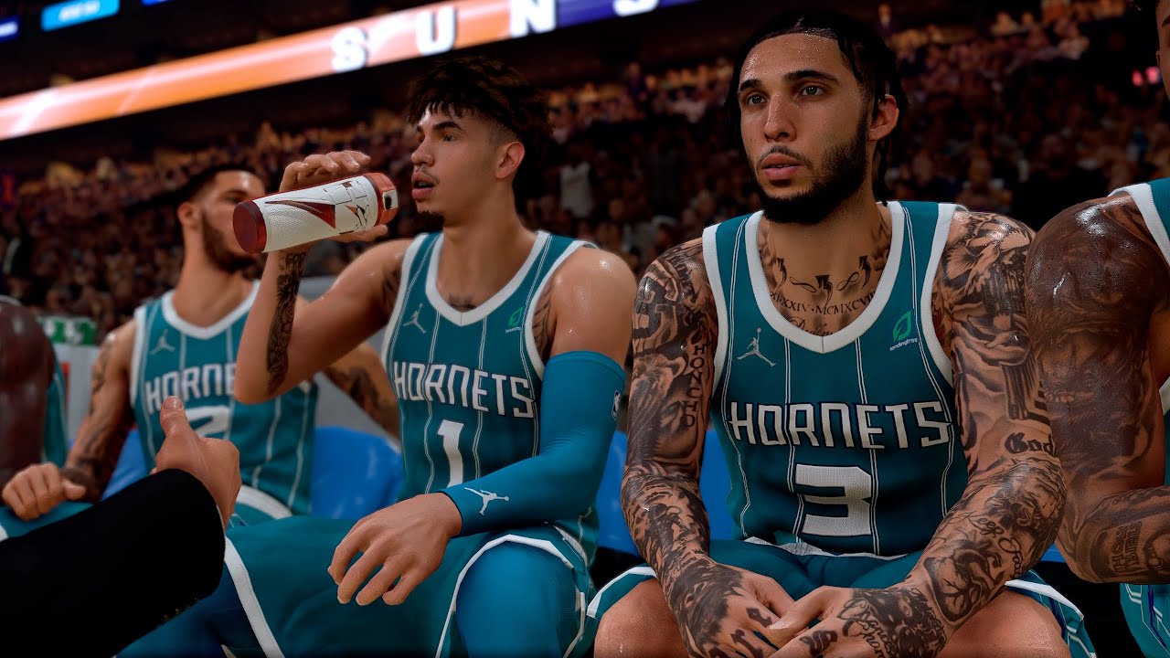 Lonzo, Liangelo, and LaMelo Ball on the same team vs. Phoenix Suns