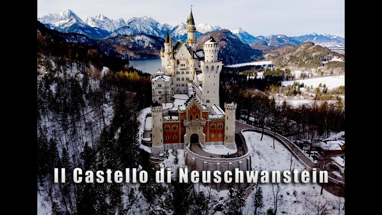 Il Castello di Neuschwanstein (Drone4K)