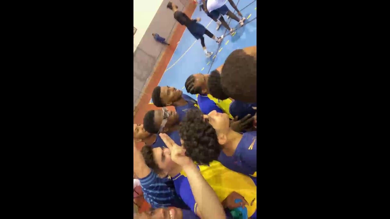 طائرة السلام ضد النصر فئة الشباب