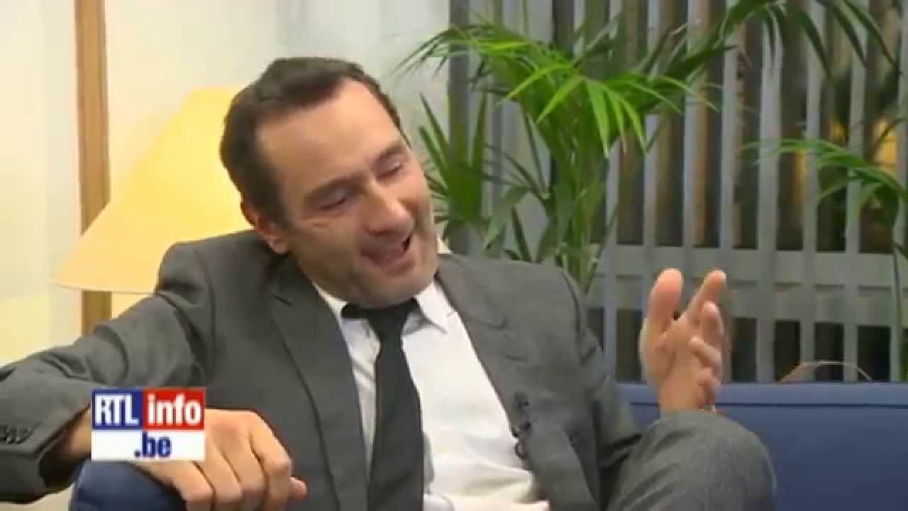 ÉNORME FOU RIRE DE JEAN DUJARDIN ET GILLES LELLOUCHE [HD]