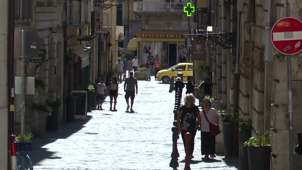 Meno negozi nei centri storici di Campobasso e Isernia - 13/03/2026