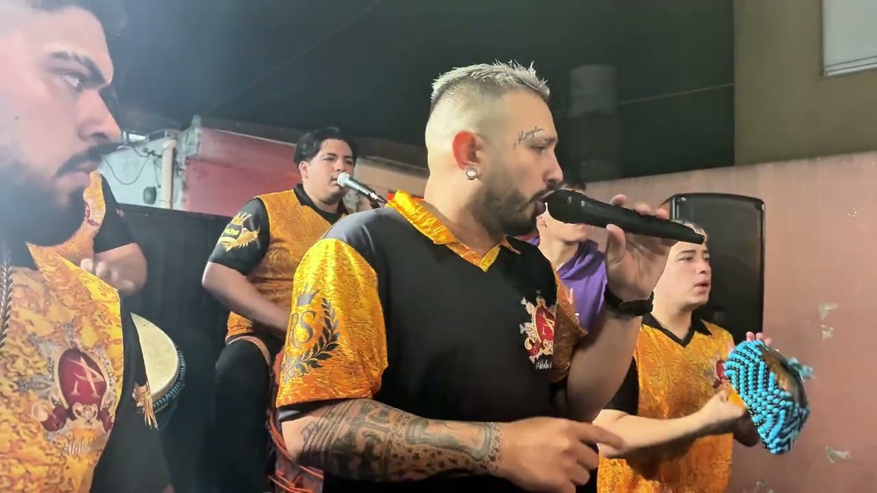 Alabé Arian / QUIMBANDA NA RUA EN ZÁRATE 