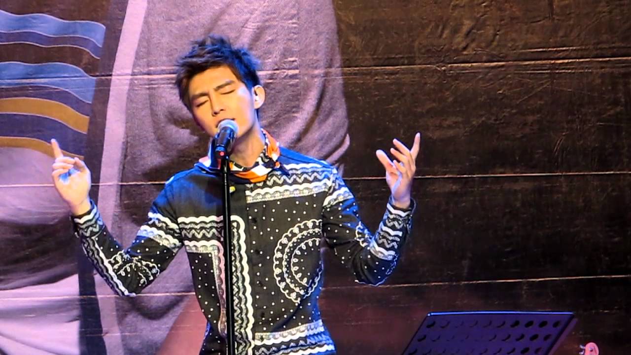 2012.11/20炎亞綸自由生日會-散場的擁抱