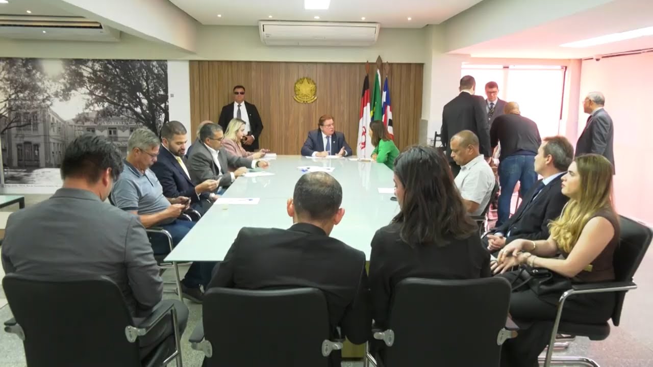Greve em São Luís: audiência termina sem acordo e liminar determina retorno de 80% da frota