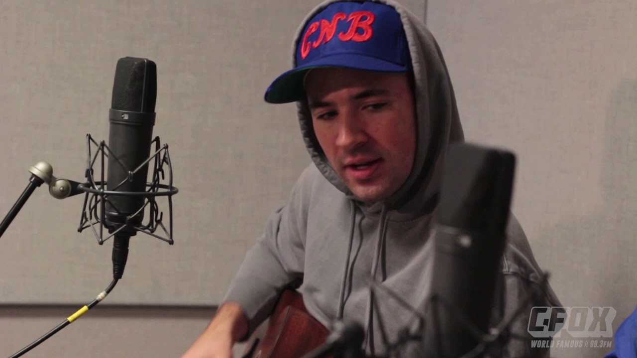 CFOX Ugly Grey Box Sessions: White Reaper - Might Be Right