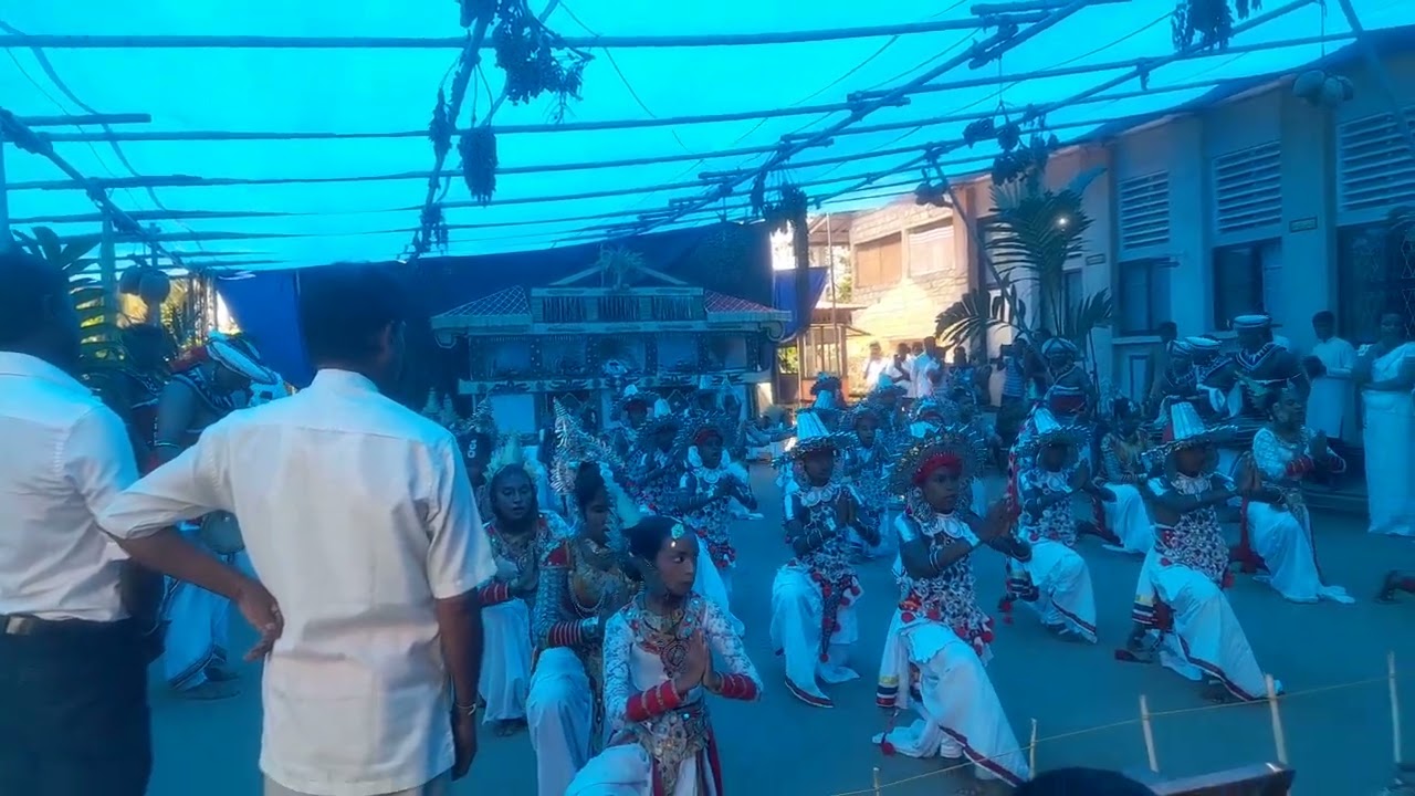 Kandyn Dance##Guru uphara
