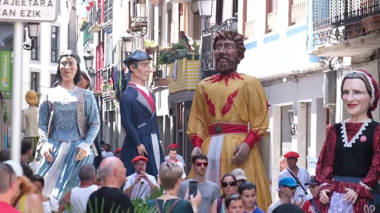 Kalejira de gigantes en Azpeitia