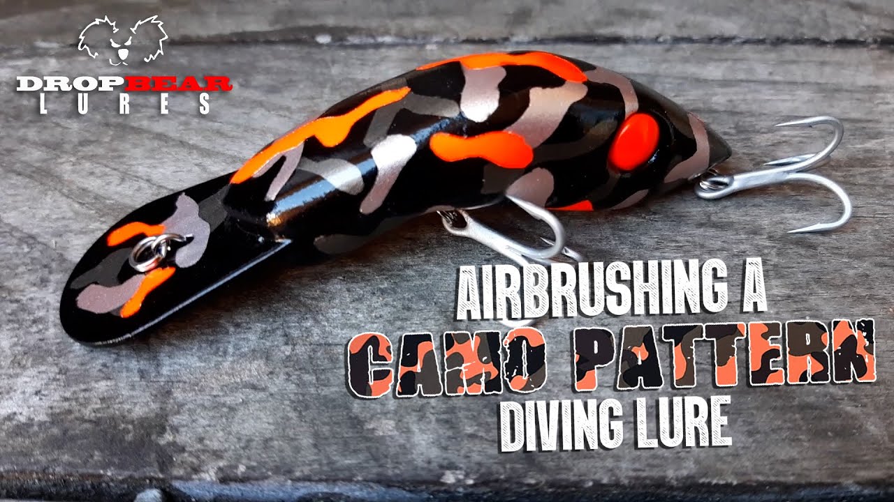 Airbrushing a Camo Pattern Diving Lure
