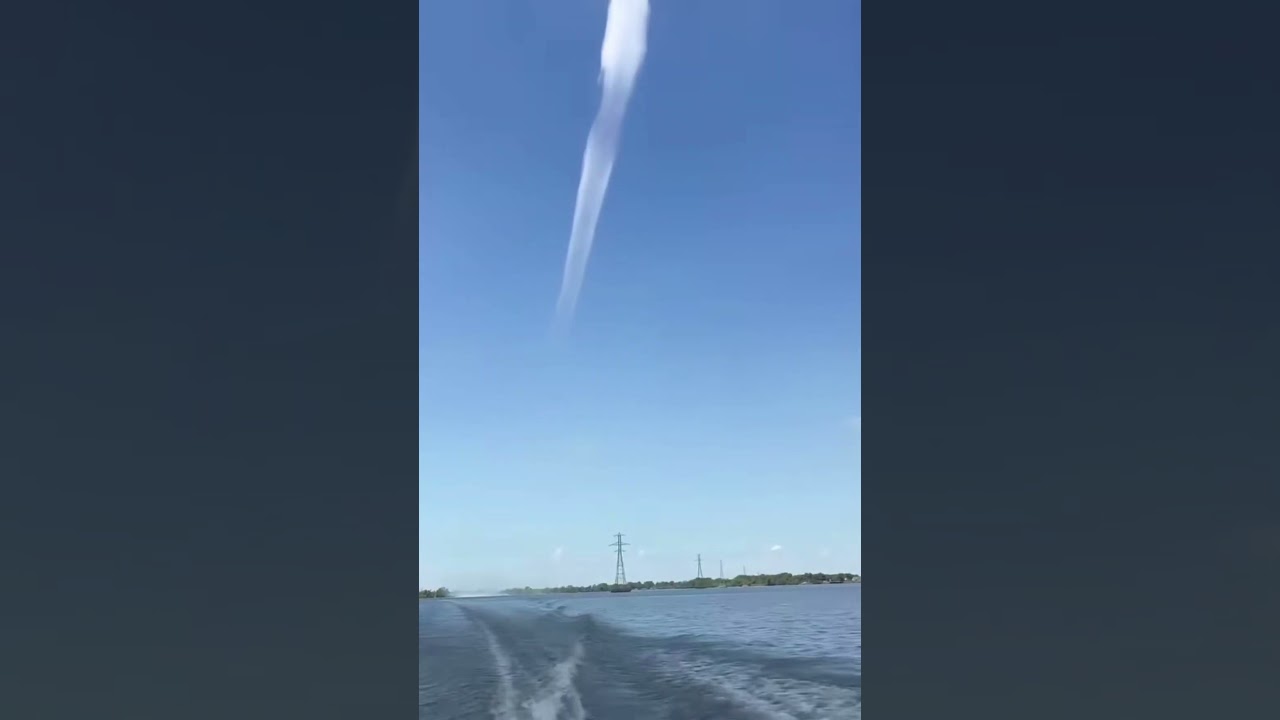 boaters trying to outrun the water spout on 7-1-25 #waterspout #sanduskyohio #boating #lakeerie