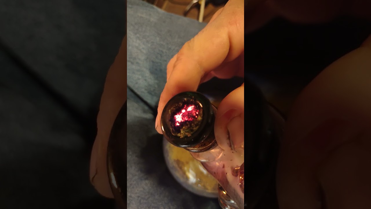 Bong Tokes Out Of The Arts Bong 💨💨🔥🔥🌴🌴