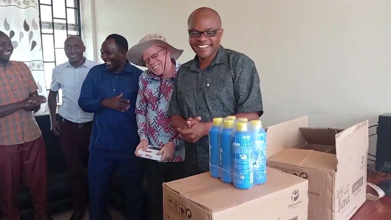 WIZARA YA ELIMU YATOA VIFAA SAIDIZI KWA WALIMU WENYE MAHITAJI MAALUM RORYA DC