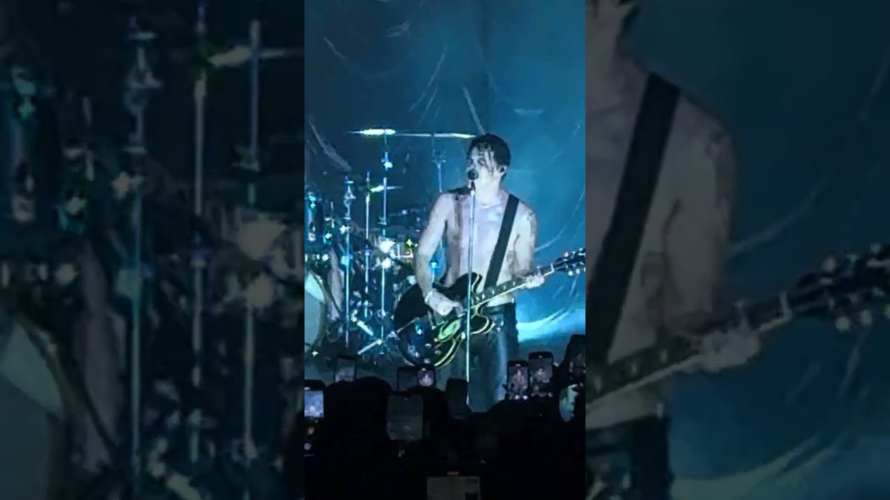 Yungblud - Zombie (LIVE) - Hollywood Palladium - August 23, 2025