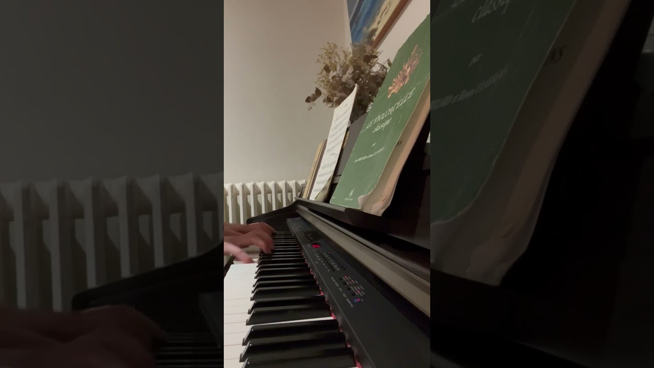 Musique piano, calme, douce. Improvisation.