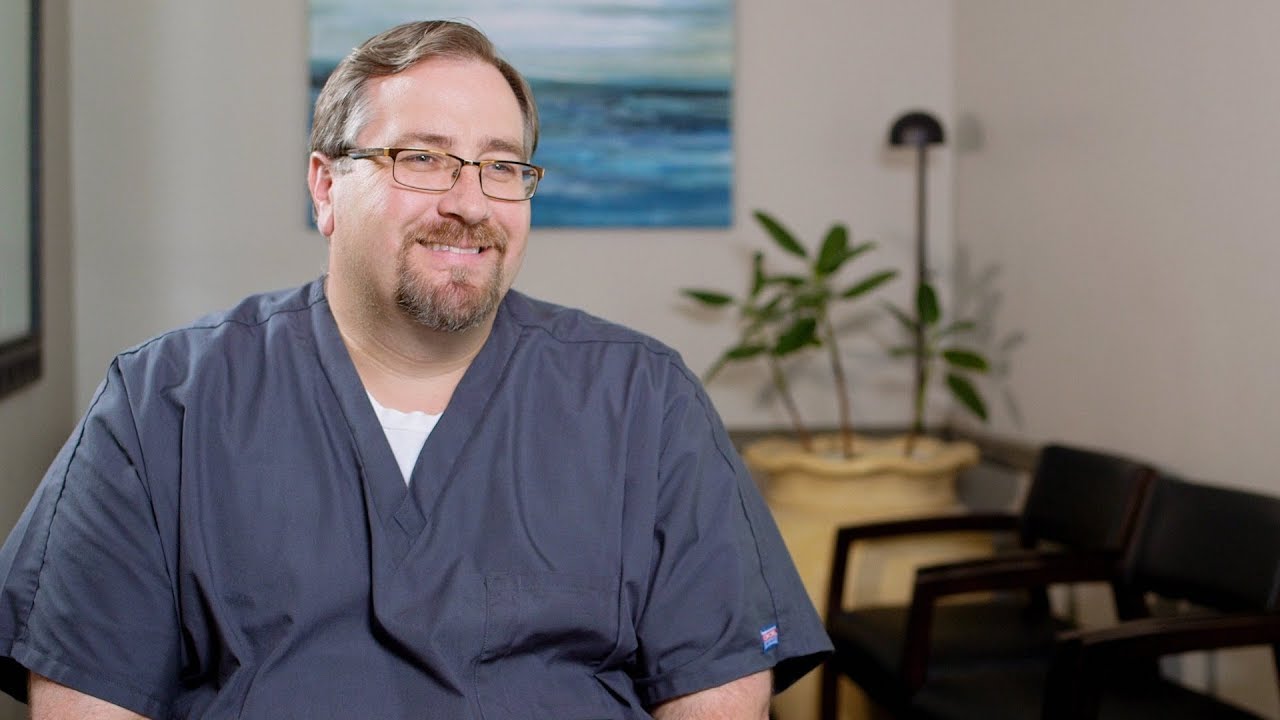 Dr. Shawn Keahey Helps Patients Who are Having a Hard Time Chewing