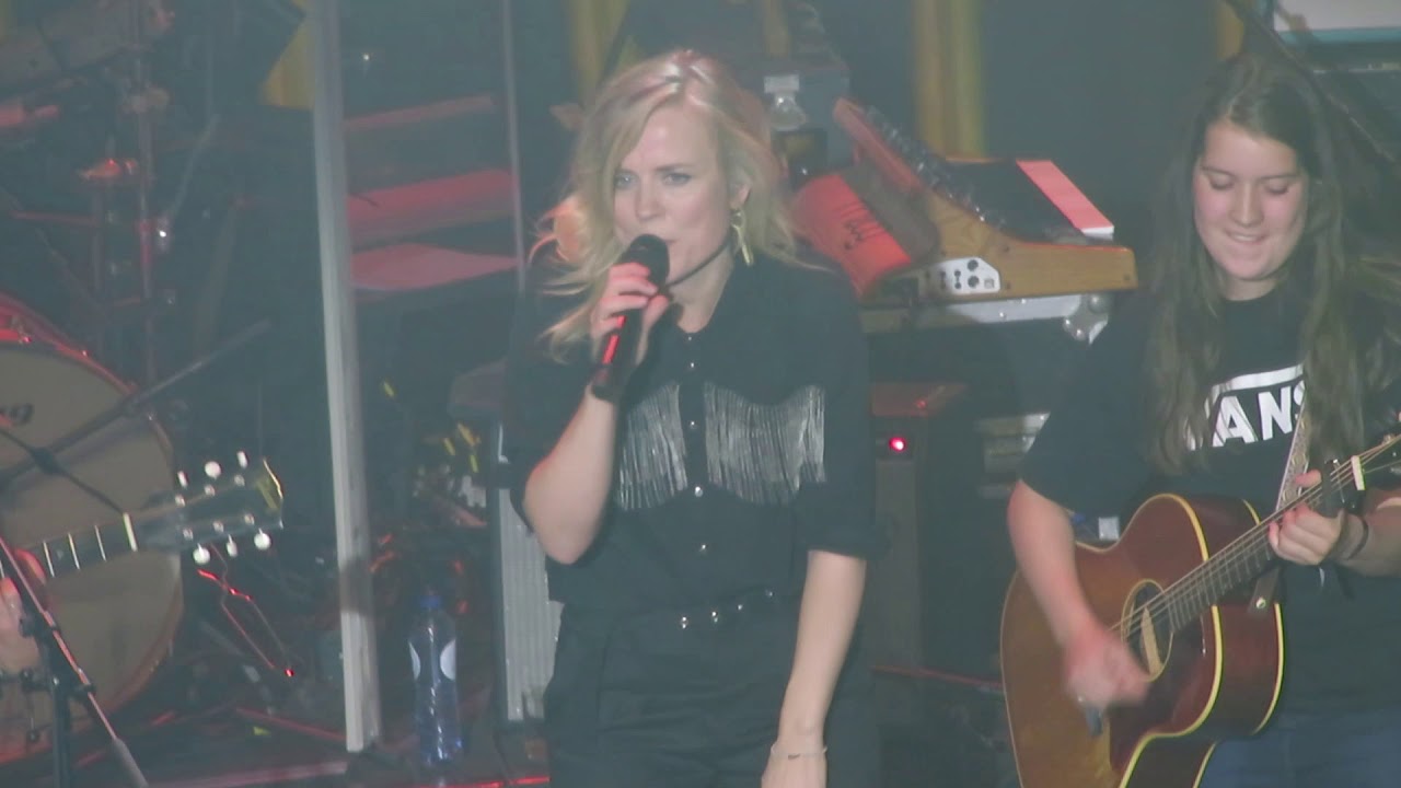 Ilse DeLange Next to me