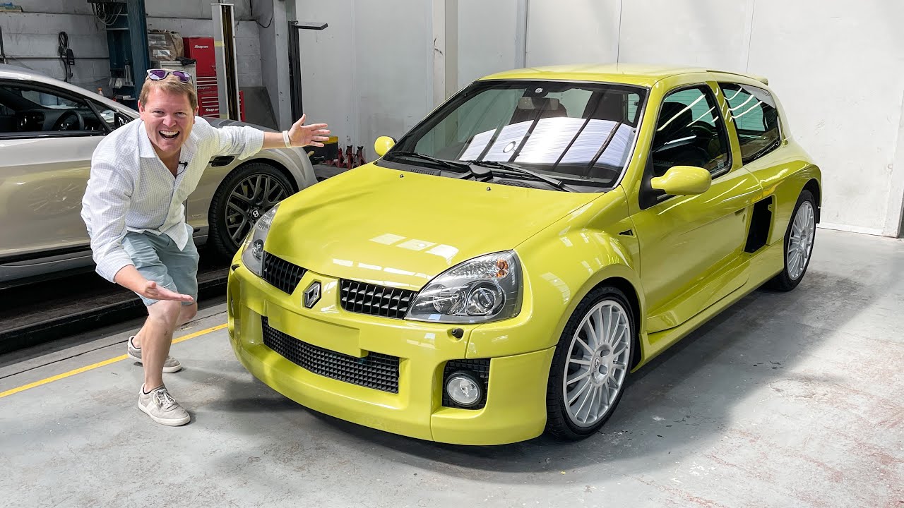 CLIO V6 IS PAINTED! It's a Wheelie Good Day | CLIO V6 RESTORATION PROJECT Part 4